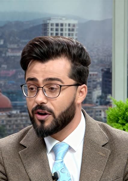 بزرگ‌های کوچک: بهار و دنیای شعر