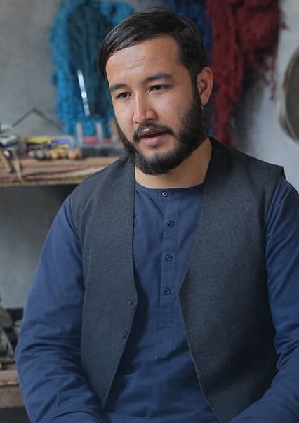هر خانه یک کارخانه؛ هنر قالین‌بافی در افغانستان