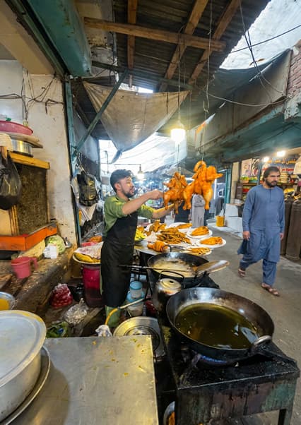 صبحانه در کابل؛ جگر کباب و چپلی کباب داغ