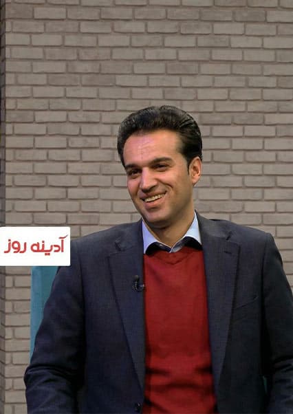 گفتگو با روح‌الله احمدزی در آدینه روز