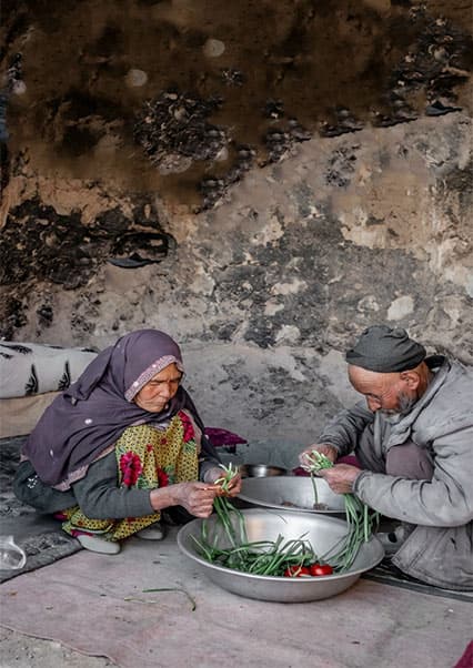 زندگی در غار؛ عشق قدیمی در دل کوه‌های افغانستان