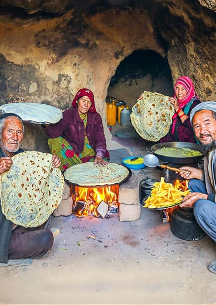 برگر سنتی در غار؛ هنر آشپزی زوج کهنسال