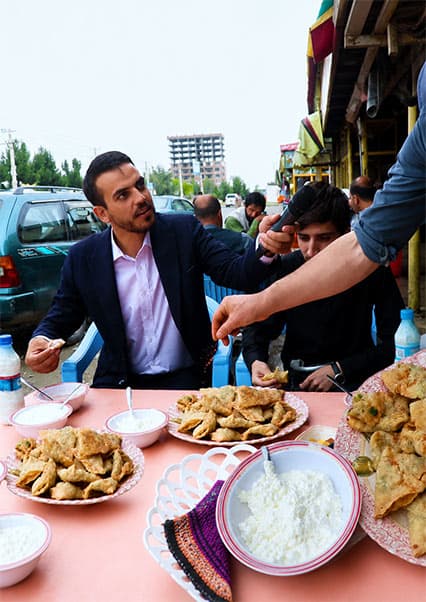 سمبوسه داغ در چشمه دوغ کابل