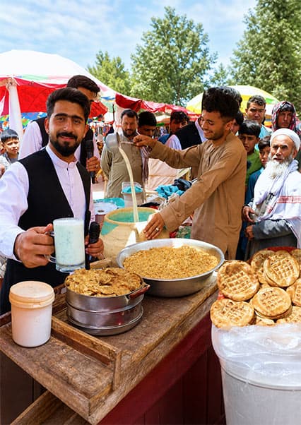منتو و دوغ در دشت آبدان کندز