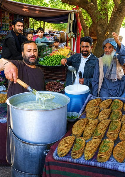طعم لذیذ بولانی و دوغ در تالقان تخار